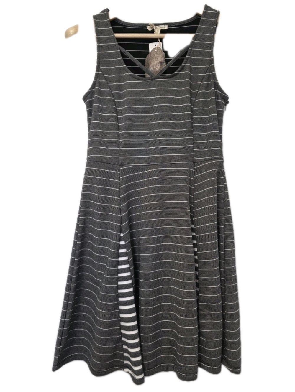 Women Striped Tank Knit Knee Dress Gray Stripe Sleeveless Size Medium Travel NEW
